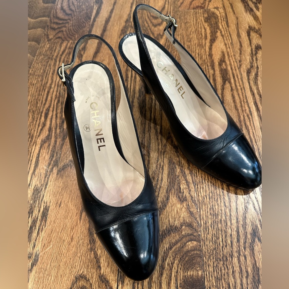 CHANEL Black Slingback Heel Pumps - Picture 3 of 11